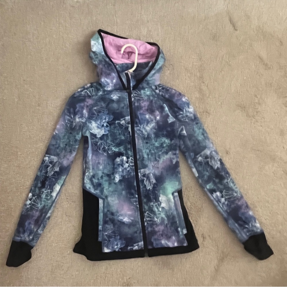 IVIVVA GIRLS ATHLETIC JACKET NULU FABRIC SIZE 14